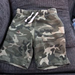 Children’s Place Boys Camo knit shorts